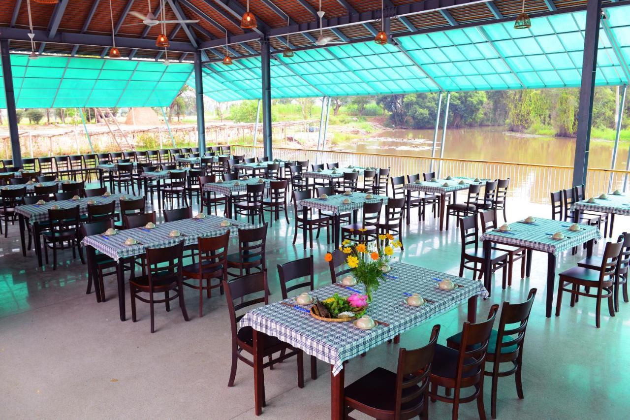 Kdl Lang Noi Tan Lap - Tan Lap Floating Village Moc Hoa Exterior foto